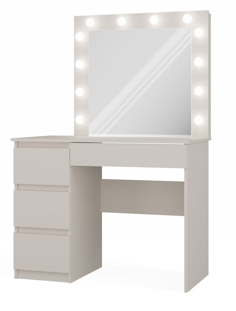 9498e46a619fb26e47b71ca8937d4d18